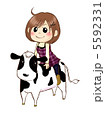 牛にまたがる女の子 5592331