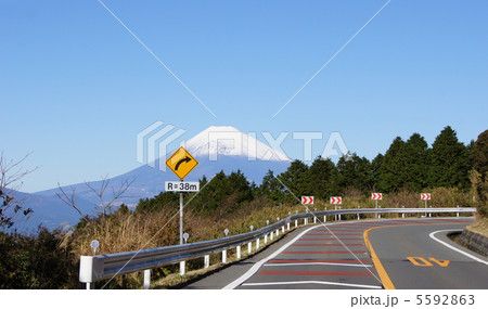伊豆スカイライン 富士山 道路標識 伊豆スカイライン 富士山 道路標識 5592863
