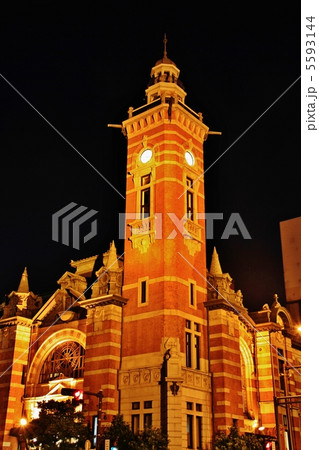 横浜市開港記念会館（ジャックの塔）の夜景 5593144