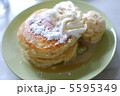 パンケーキ　クリーム＆アイス 5595349