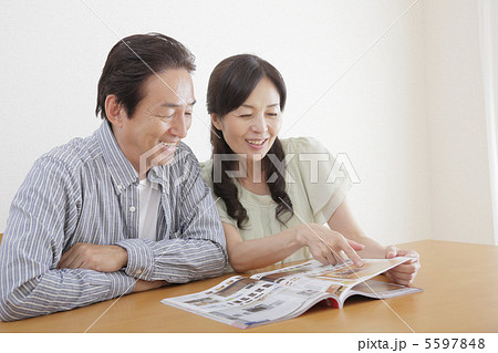 夫婦ライフスタイル 5597848