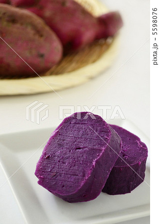 ウムニー 5598076