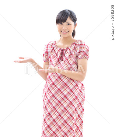 若い女性白バック 若い女性白バック 5598208