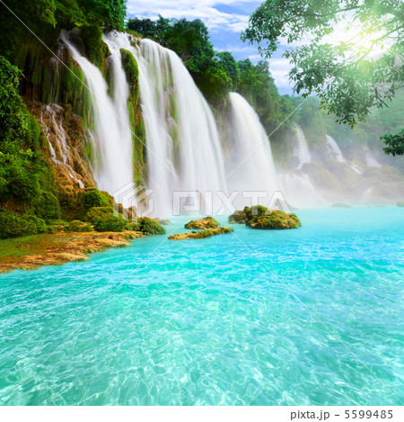 Detian waterfall 5599485