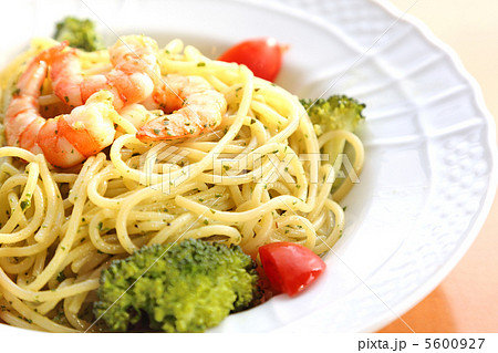 おいしいジェノベーゼパスタ おいしいジェノベーゼパスタ 5600927