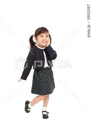 正装の女の子 正装の女の子 5602087