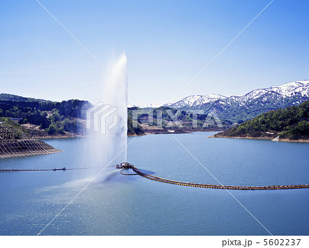 月山湖大噴水 5602237