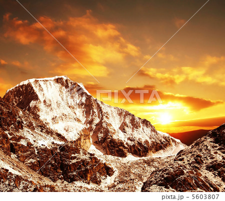 Sunset in Cordilleras mountain Sunset in Cordilleras mountain 5603807