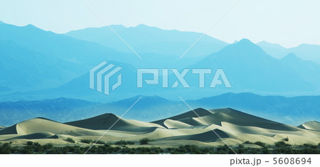 Desert Desert 5608694