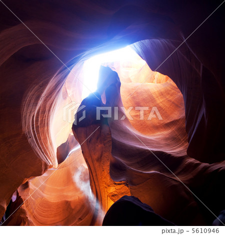 Antelope canyon 5610946
