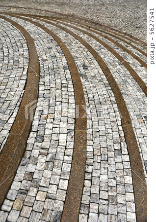 Ancient curved stone steps – cobblestones – granite – outdoor Ancient curved stone steps – cobblestones – granite – outdoor 5627541