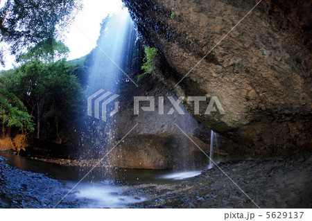 月待の滝 5629137