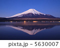 夜の逆さ富士（山中湖） 5630007