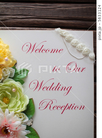 結婚式の手作りウエルカムボード　メッセージボード 5633124