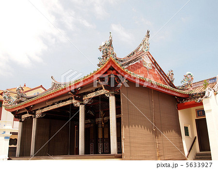 世界遺産　ペナン島・ジョージタウンのクーコンシー寺院 5633927