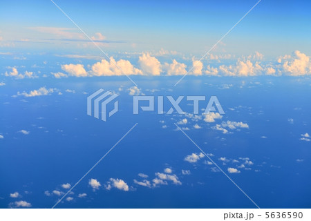 青い海　と　白い雲 5636590