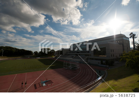 陸上トラック 5638725