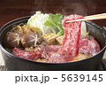 すき焼き 5639145