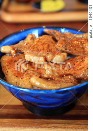 帯広名物 「豚丼」 帯広名物 「豚丼」 5640435