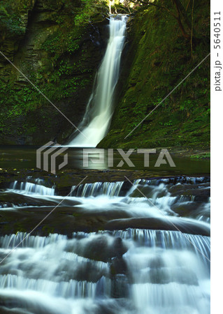 赤目四十八滝の布曳滝 5640511