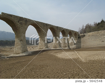 北海道・タウシュベツ橋梁 5642548