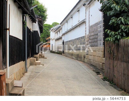 白壁の路地 白壁の路地 5644753