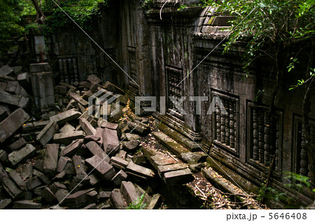 世界遺産アンコール遺跡群ベンメリア 5646408