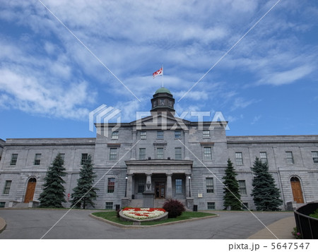McGill University 5647547