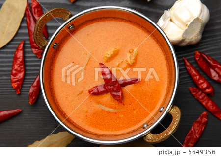 レッドカレー 5649356