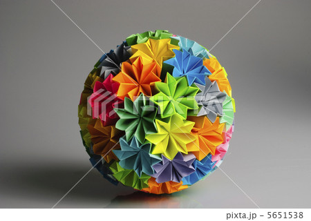 Origami kusudama rainbow 5651538