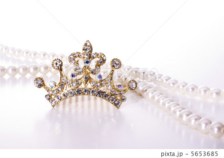 ティアラ 5653685