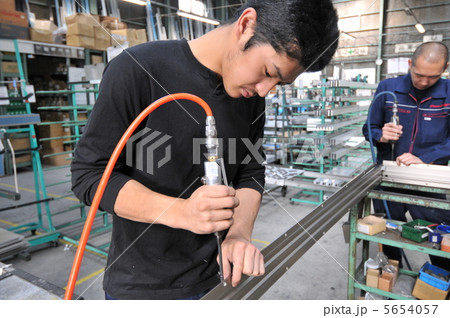 働く人々 5654057