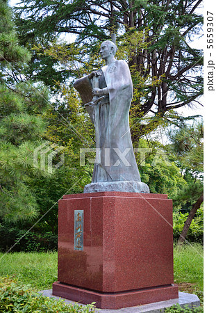 高岡散歩・高山右近像 高岡古城公園 高岡散歩・高山右近像 高岡古城公園 5659307