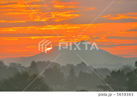 渡良瀬の朝焼け 5659363
