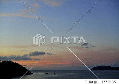 夕刻の奄美大島 5660135
