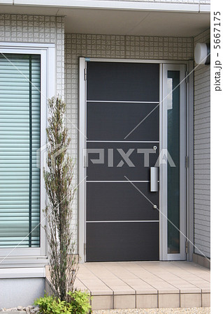 玄関 玄関 5667175