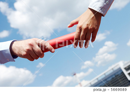 Passing baton Passing baton 5669089