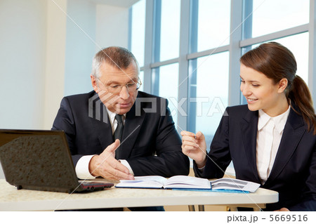 Planning work 5669516