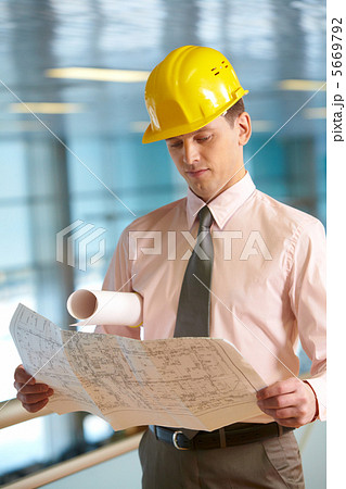 Young architect 5669792