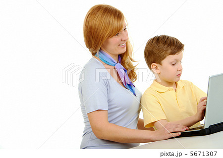 Computer work 5671307