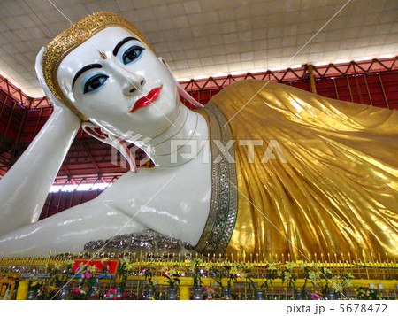 チャウッターヂー・パヤーの寝釈迦仏像 5678472