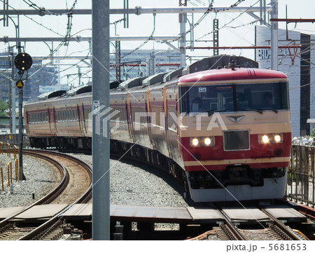 特急草津　185系　浦和駅 5681653