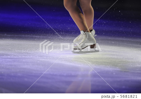 フィギュアスケート 5681821