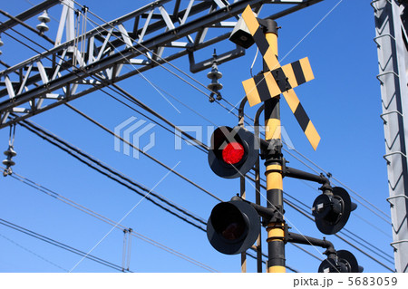 鉄道信号機の写真素材 [5683059] - PIXTA