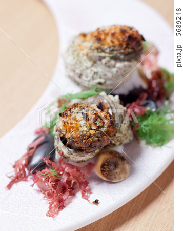 さざえ　磯焼き　壺焼き　エスカルゴ風 5689248