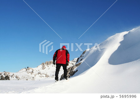 Winter mountain 5695996