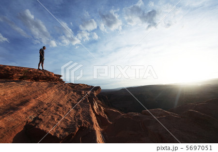 Man on the cliff 5697051