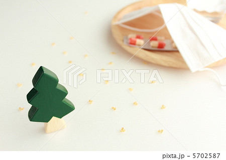 花粉の季節 5702587