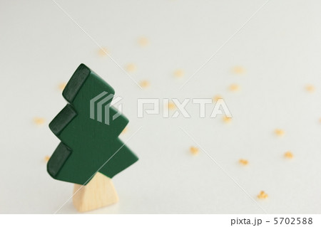 スギ花粉イメージ 5702588