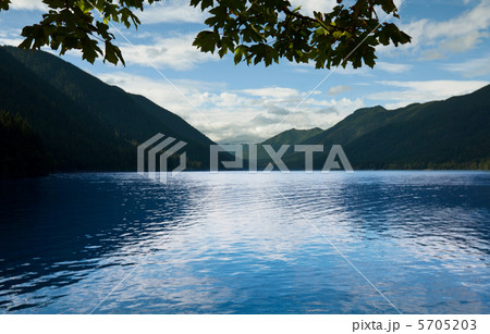 Lake Lake 5705203